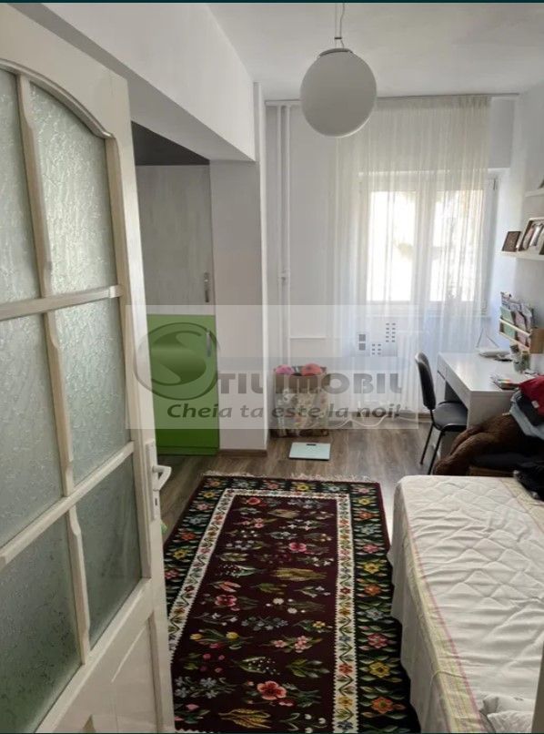 Apartament 3 camere decomandat 70 mp Centru-Gara 171000 EURO Mobilat - Poză 4