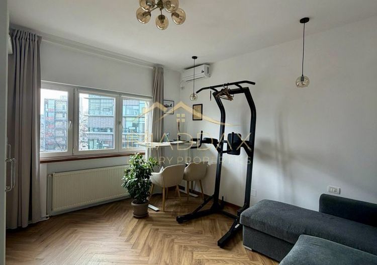 Apartament de inchiriat in bloc interbelic - Poză 3