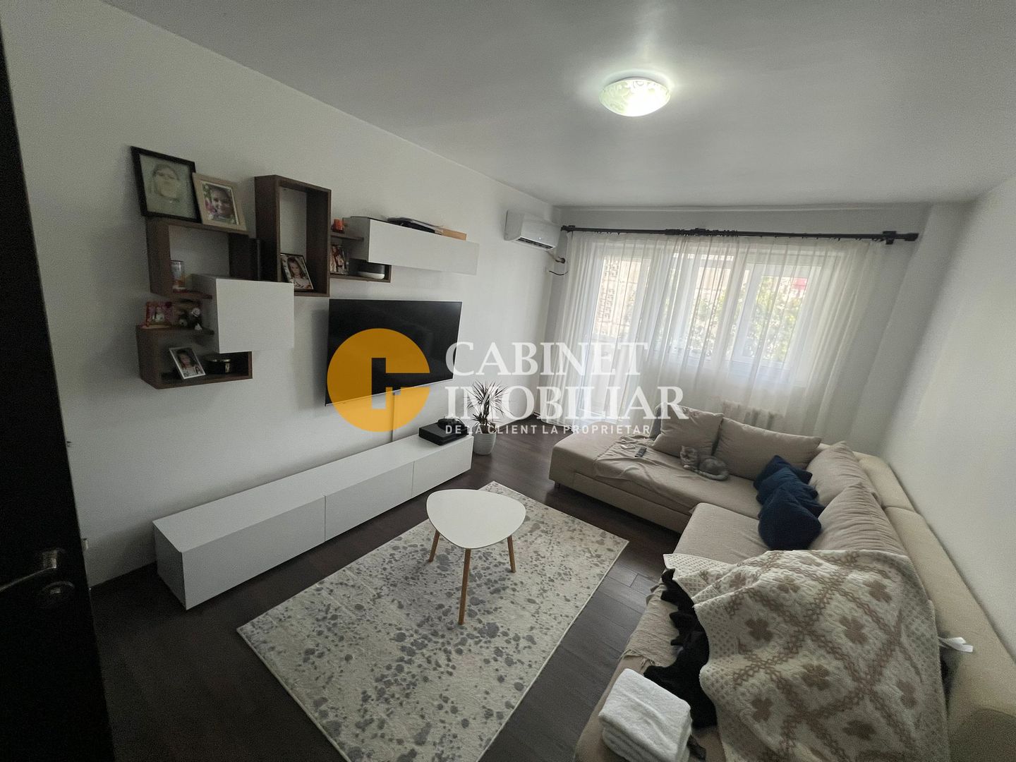 MIRCEA CEL BATRAN - Apartament 3 Camere - 62 MP - Poză 1