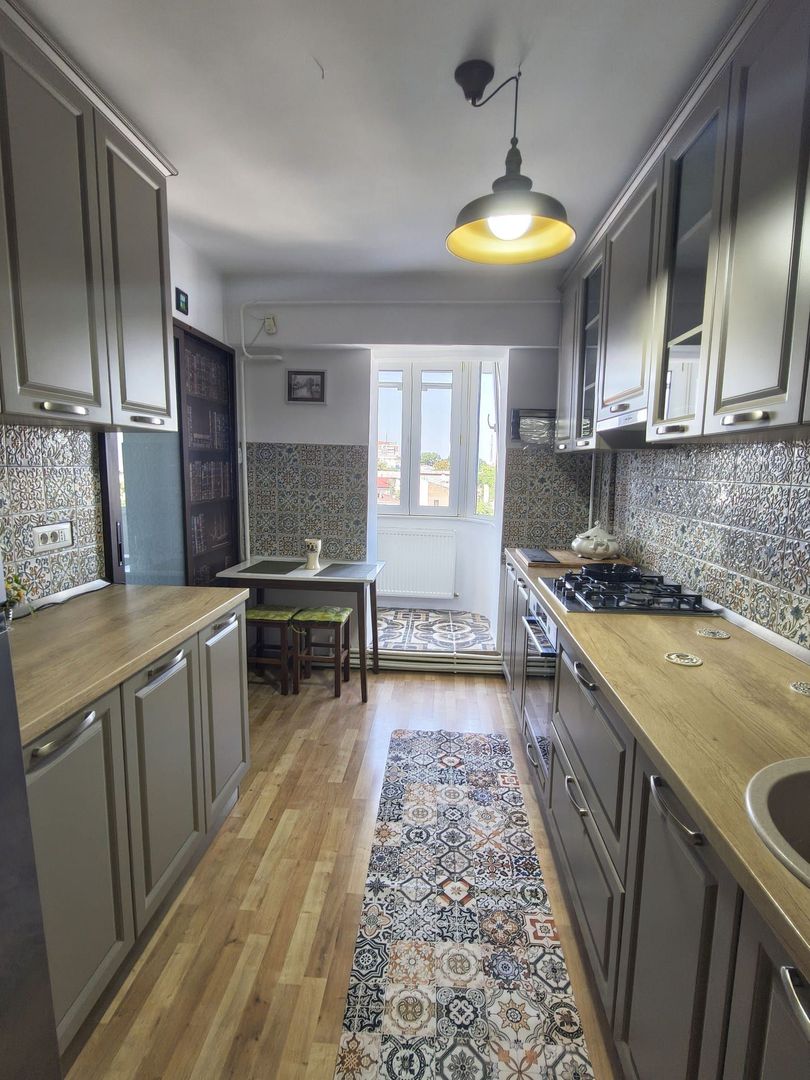 De inchiriat apartament cu 2 camere, central. etaj 3, 450 euro - Poză 7