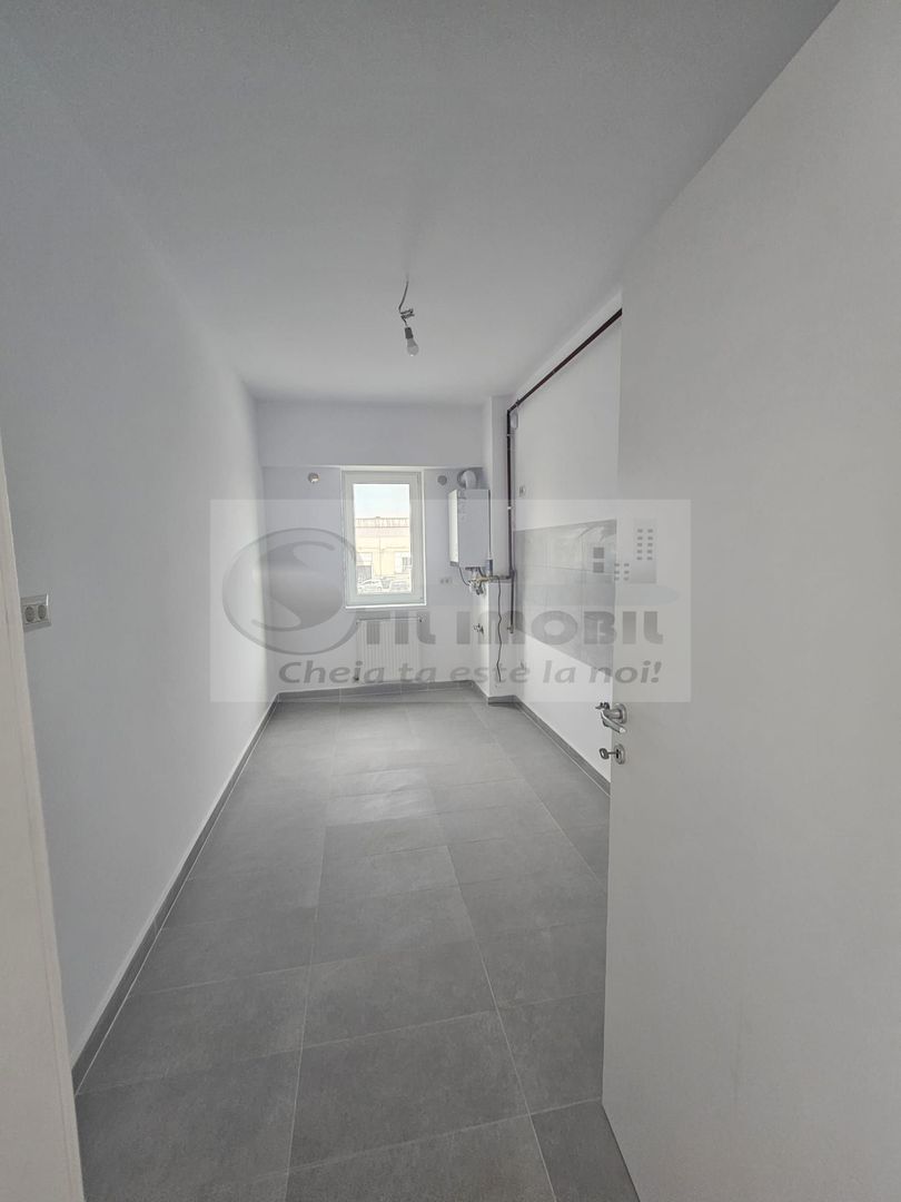 INTABULAT! MUTARE IMEDIATA! Apartament cu 2 camere decomandat Central - Poză 6