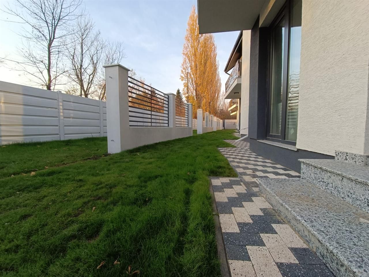 VILA NOUA | MOBILATA SI UTILATA | DAMAROAIA | LANGA PETROM CITY - Poză 2