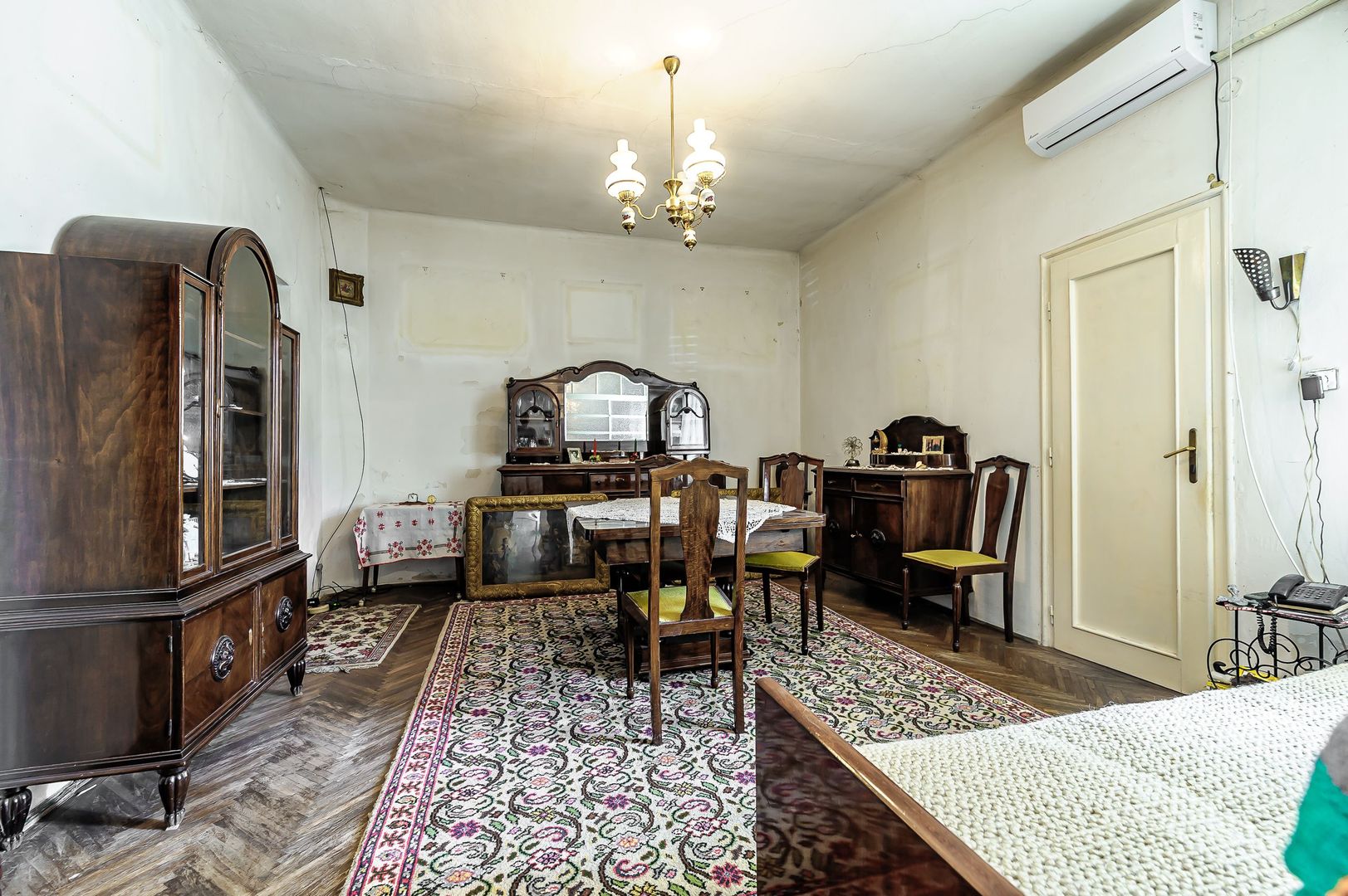 Casă cu 4 camere Augustin Doinaș - Poză 1