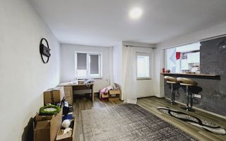 Apartament cu 3 camere decomandate - Poză 2