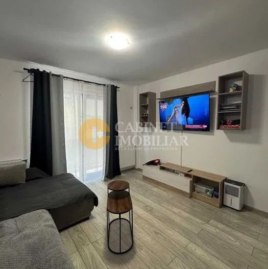 2 CAMERE DECOMANDAT--ETAJ 1--ROND PACURARI - Poză 2