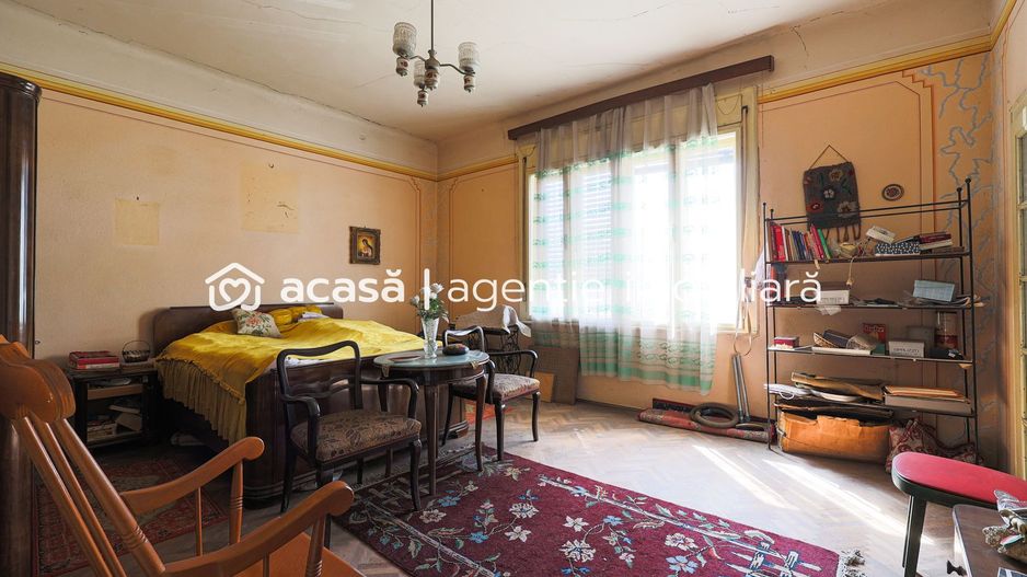 Proprietate REZERVATĂ! Casă din centru în Arad. - Poză 2