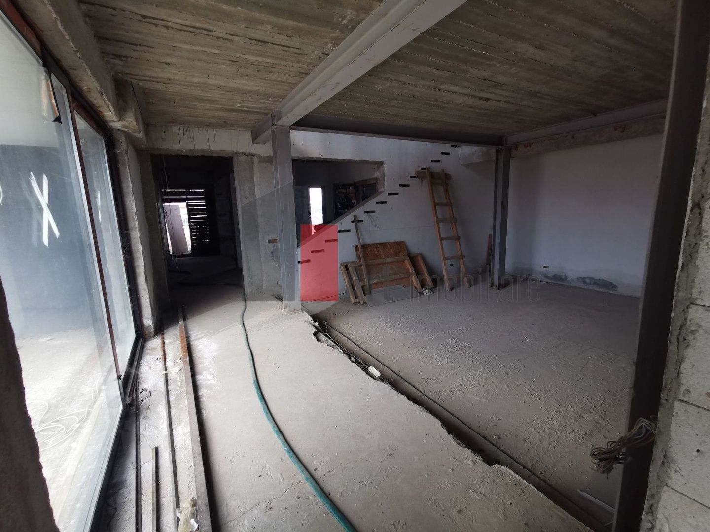 843 e/mp | Vila cu piscina in BAVARIA PARK | 1000 mp teren - Poză 5