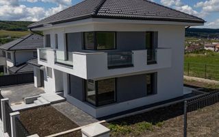 Casă unifamilială nouă, la intrare în Chinteni - Cluj Napoca - Poză 3