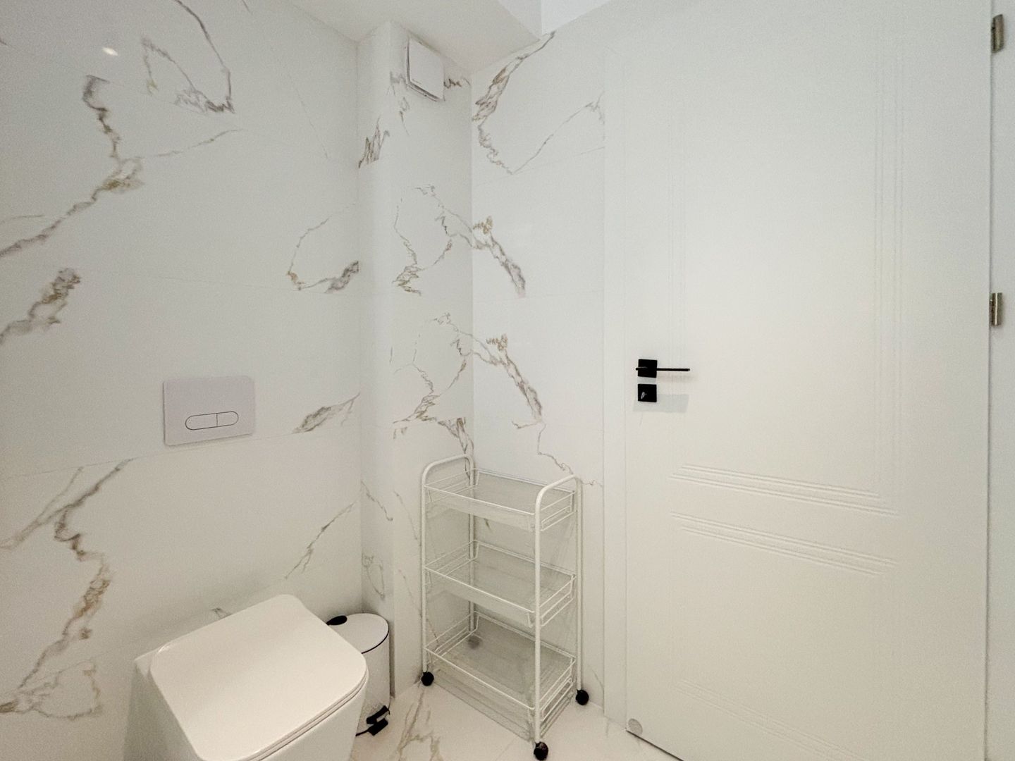 Chirie I Apartament 2 camere | 68 mp + 11 mp balcon | Parcare - Poză 16