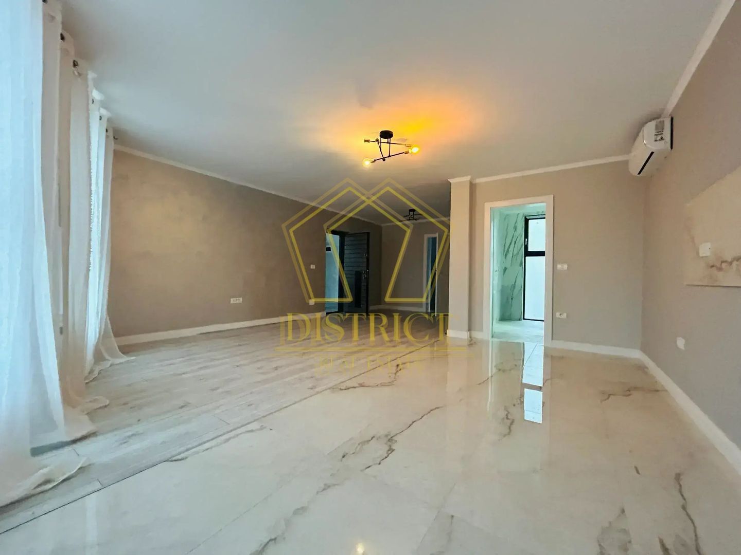 Casa cu 4 apartamente | AirBNB | Afterschool | Dumbravita - Poză 1