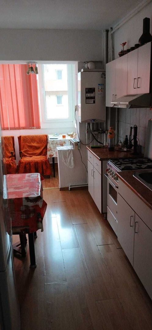 Apartament 2 camere Brasov, vis a vis de Universitate - Poză 3