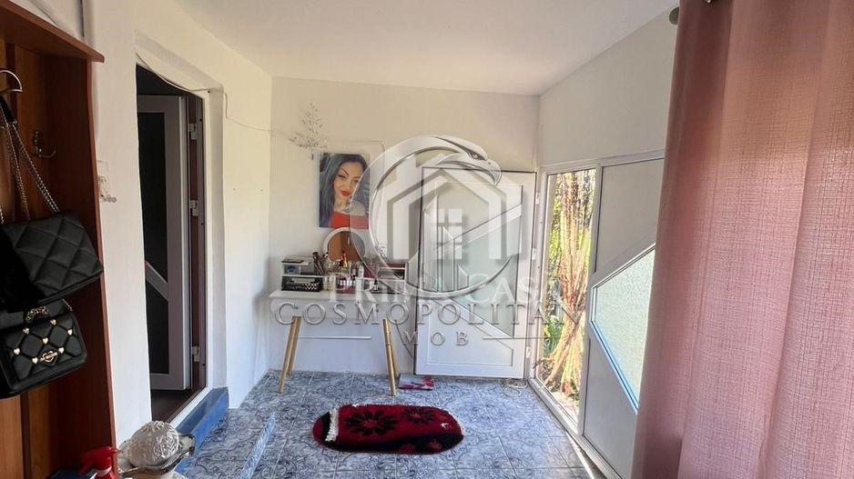 Casa si teren in comuna Mihailesti SC=100mp teren=820mp Pret: 28.000 neg. - Poză 14