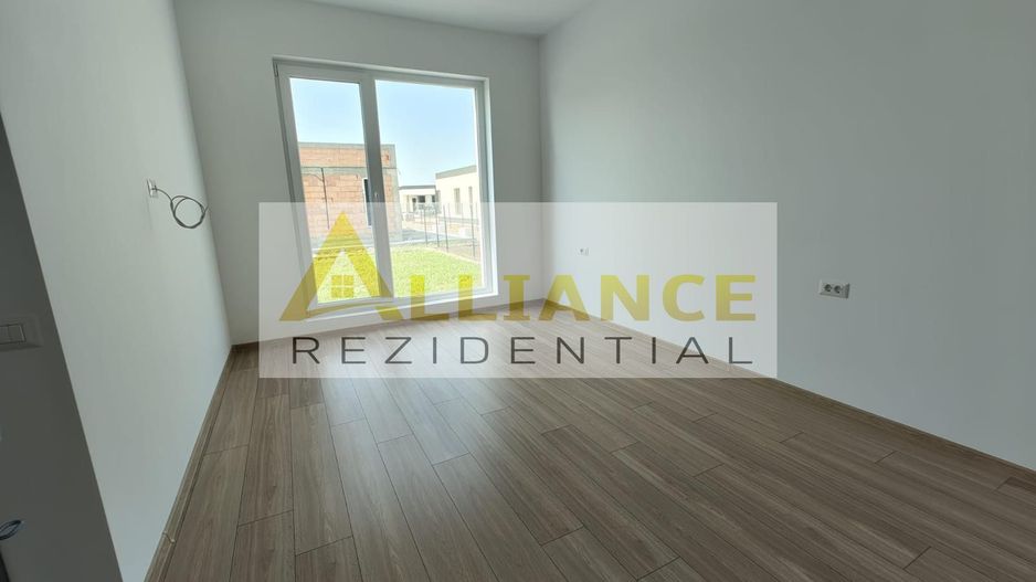 Casa Individuala - 4 camere - 2 bai  - 423 mp teren - Poză 7