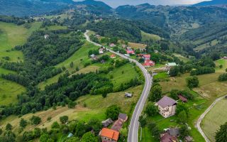 Aproape 4.000 mp, in fascinatia decorului montan, Bran, Moieciu de Jos, Brasov - Poză 7