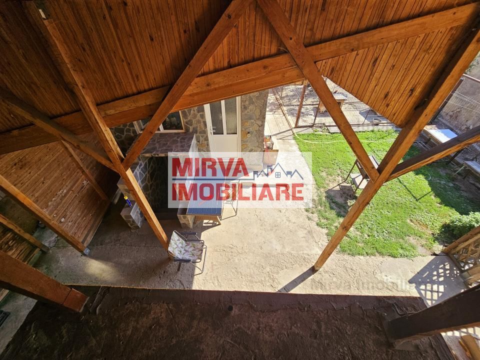 Vanzare vila 6 camere + spatiu comercial, mobilata si utilata, in Blejoi - Poză 48