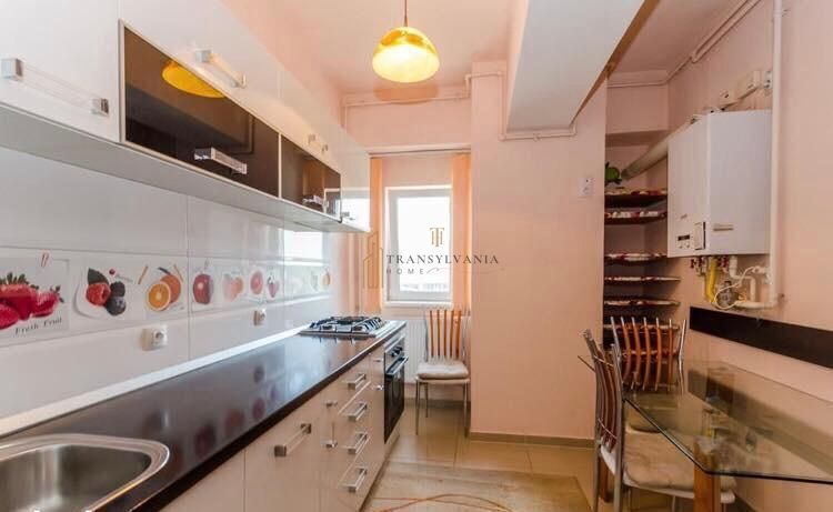 Apartament 2 camere, decomandat - Poză 4