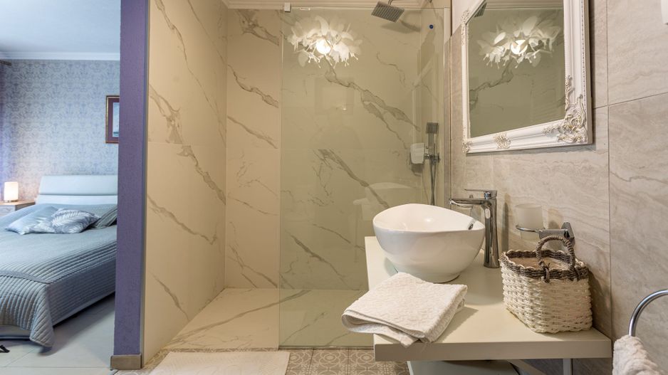 Oportunitate! Proprietate pretabilă pentru Investiție - Poză 13