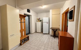 2 camere | Bd. Unirii | 79 mp | Decomandat | Vedere liberă | Etaj 1 - Poză 4