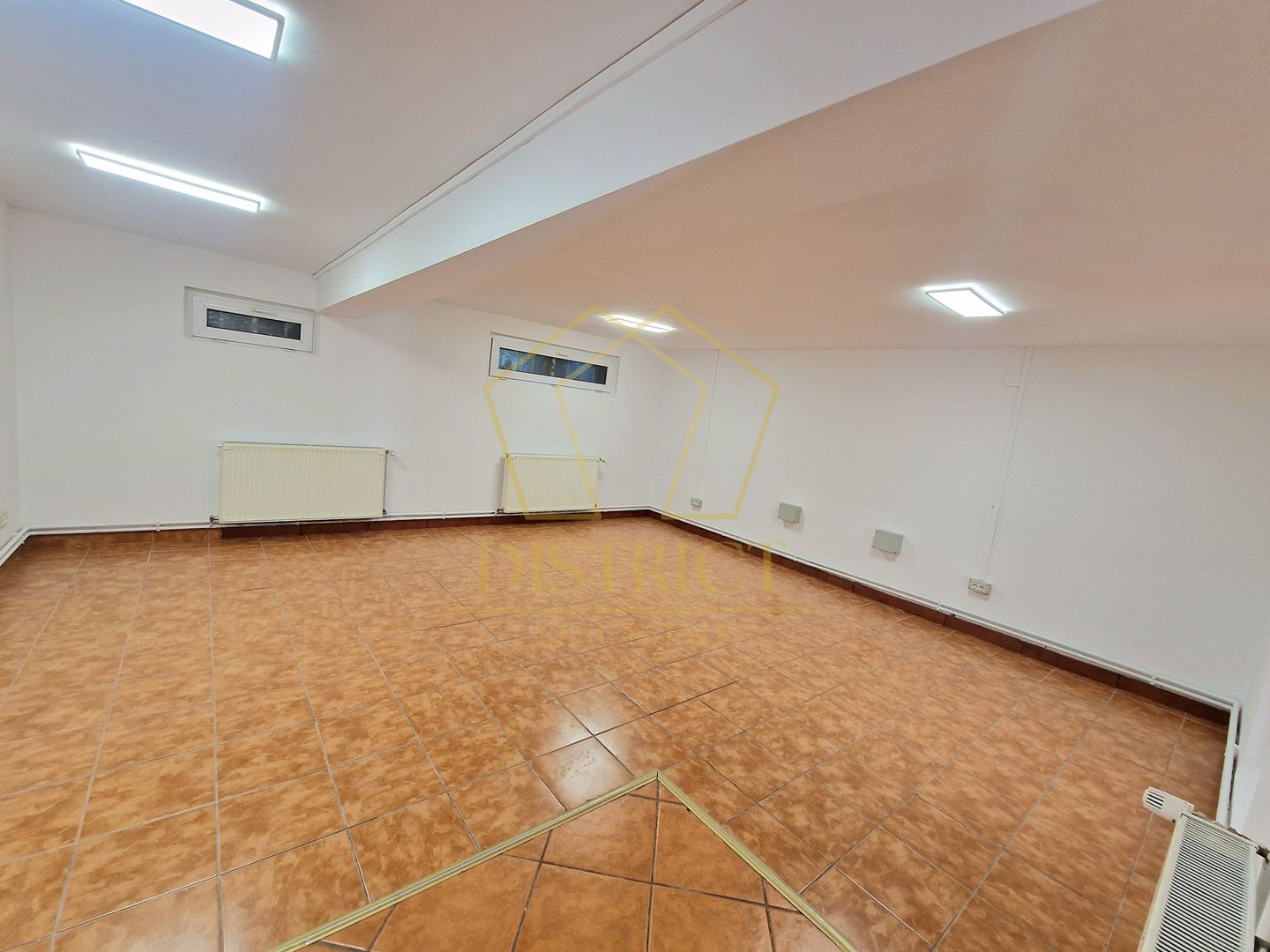 Spatiu de birouri cu 4 camere | Simion Barnutiu - Poză 1