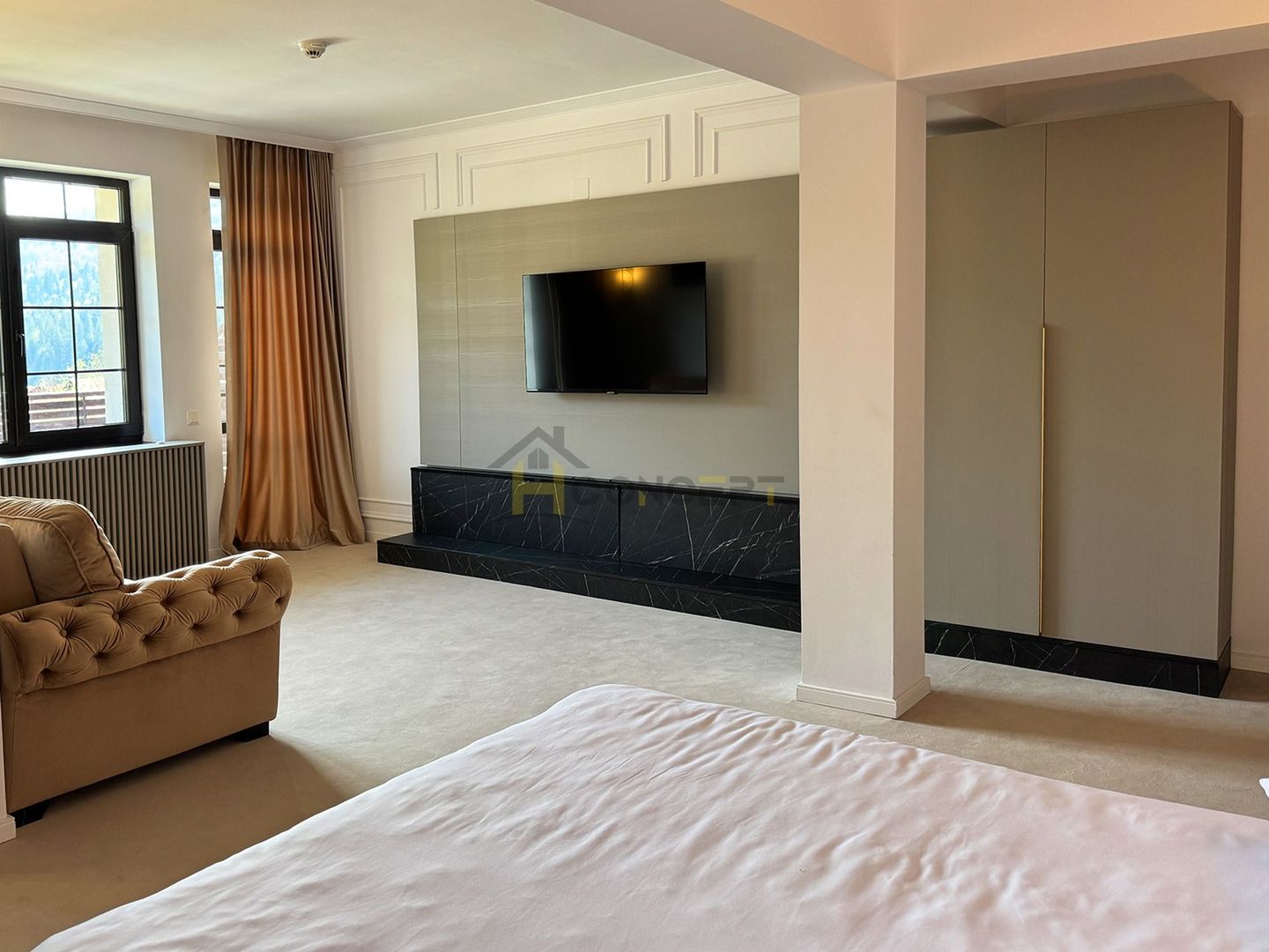 Pensiune exclusivistă Piscină încălzită în Predeal - Afacere la cheie - Poză 15