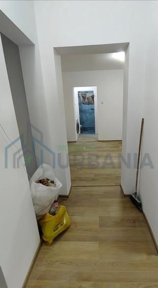 Apartament cu 3 camere, 60mp, Balcon, Centrala proprie. - Poză 1
