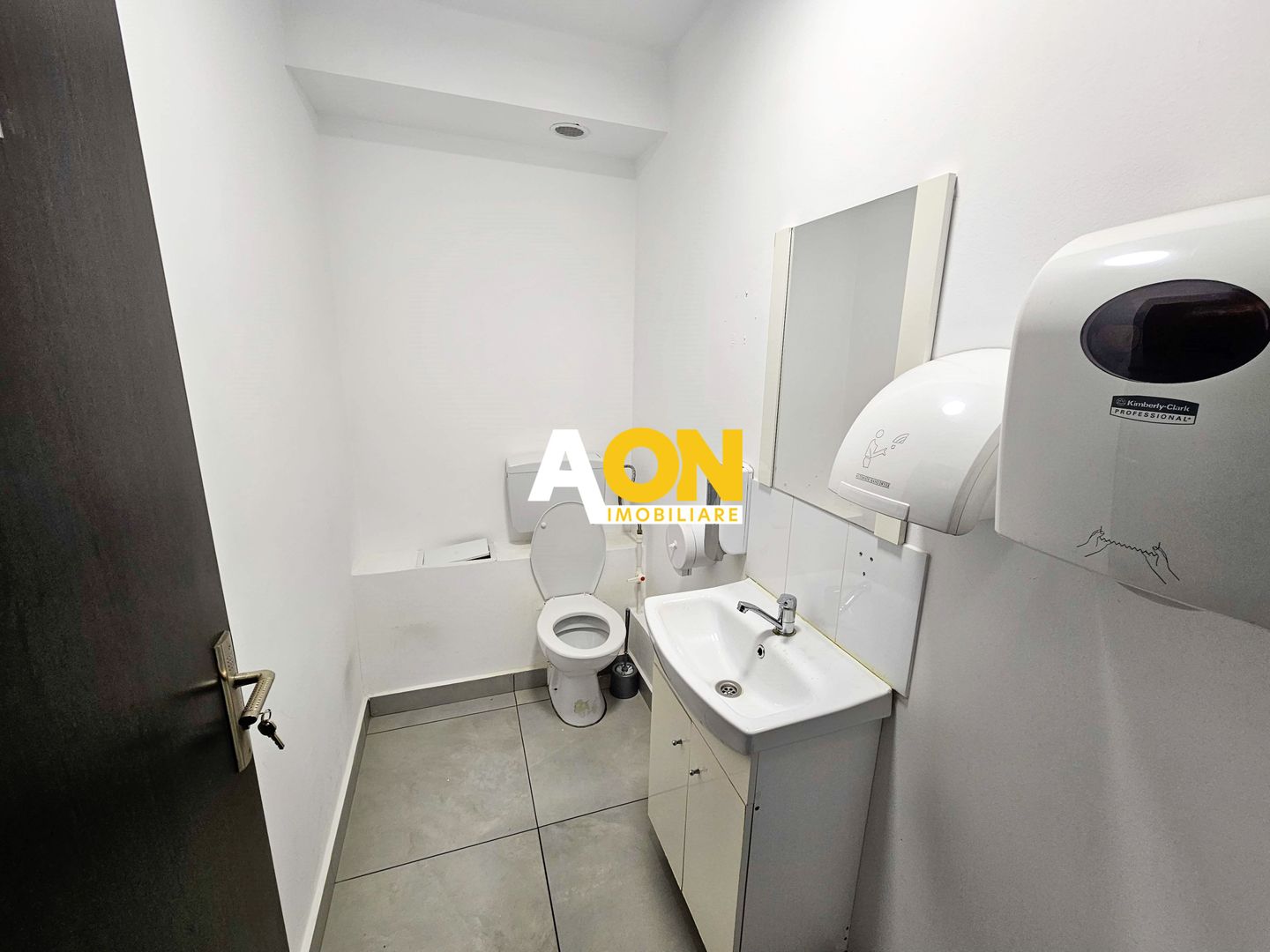 Spatiu comercial, 90 mp utili ( 65 parter + 15 subsol ), Cetate - Poză 6