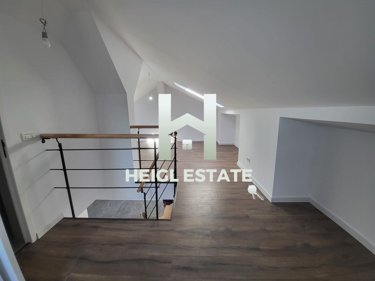 Duplex cu 4 camere in Mosnita Noua - Poză 3