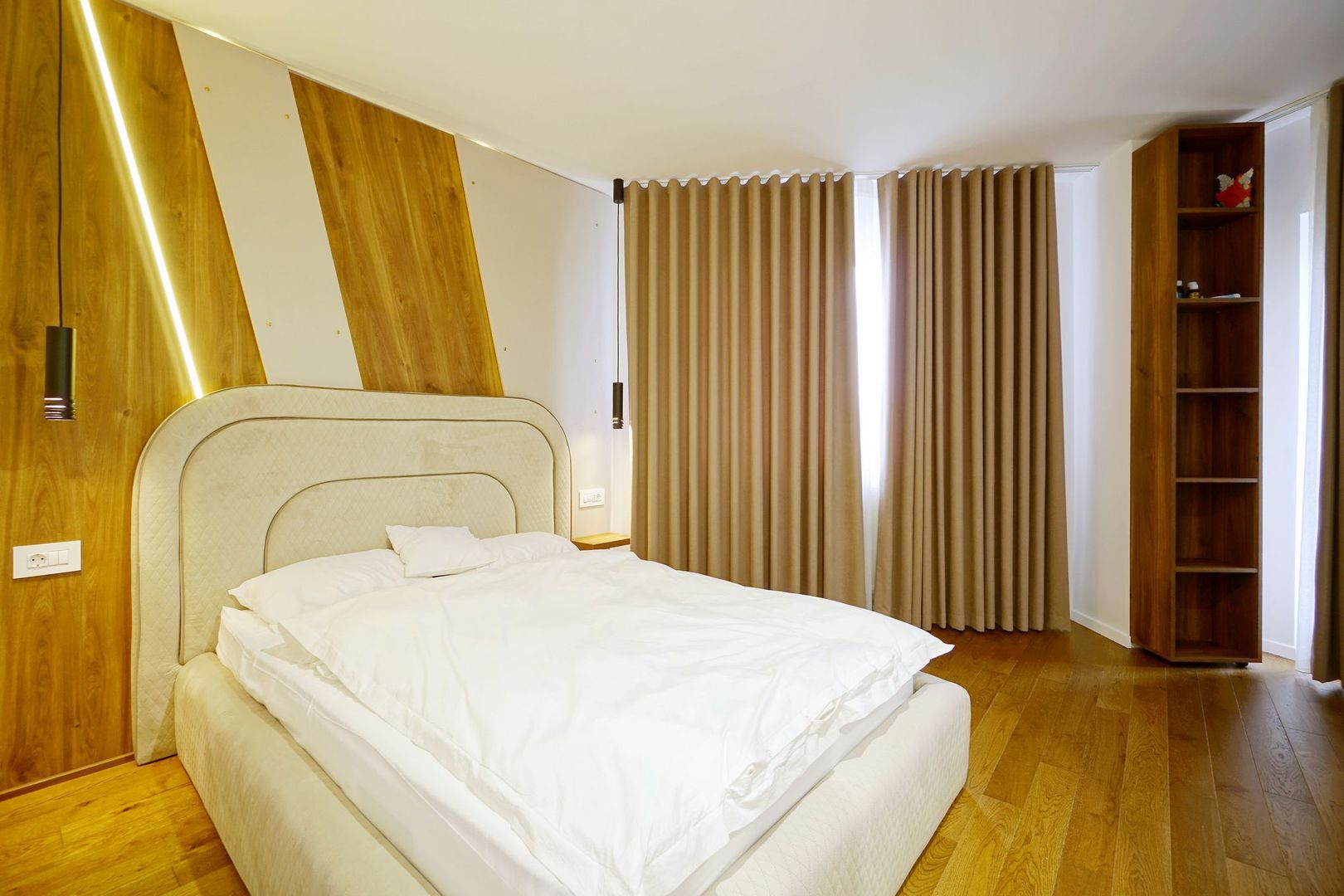 👉 Vilă spectaculoasă pe lac – Ghermănești | 573 mp | Terasă, ponton, - Poză 24