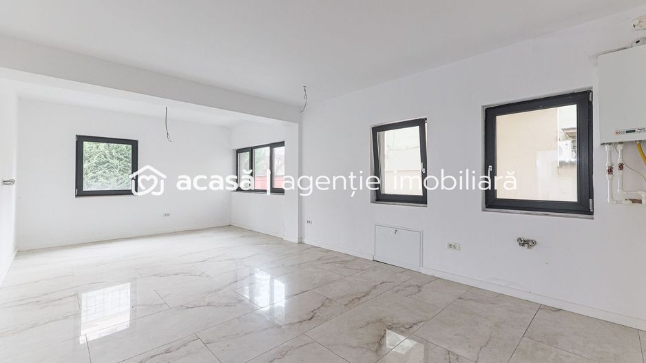 VÂNDUT! Apartament nou, ultracentral, cu loc de parcare privat - Poză 4