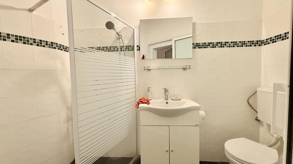 APARTAMENT 60 mp UTILI , 3 CAMERE DECOMANDATE -ZONA GAZELEI - Poză 13