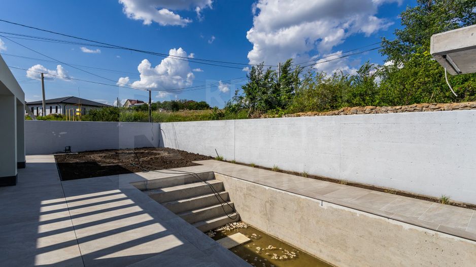 Vânzare, Casă Hi-Tech, 4 camere, str. Ion Suruceanu, Ialoveni - Poză 17