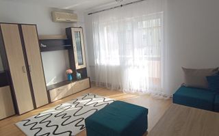 Apartament renovat 3 camere 66 mp utili 2 balcoane 2 bai zona Turnisor - Poză 2