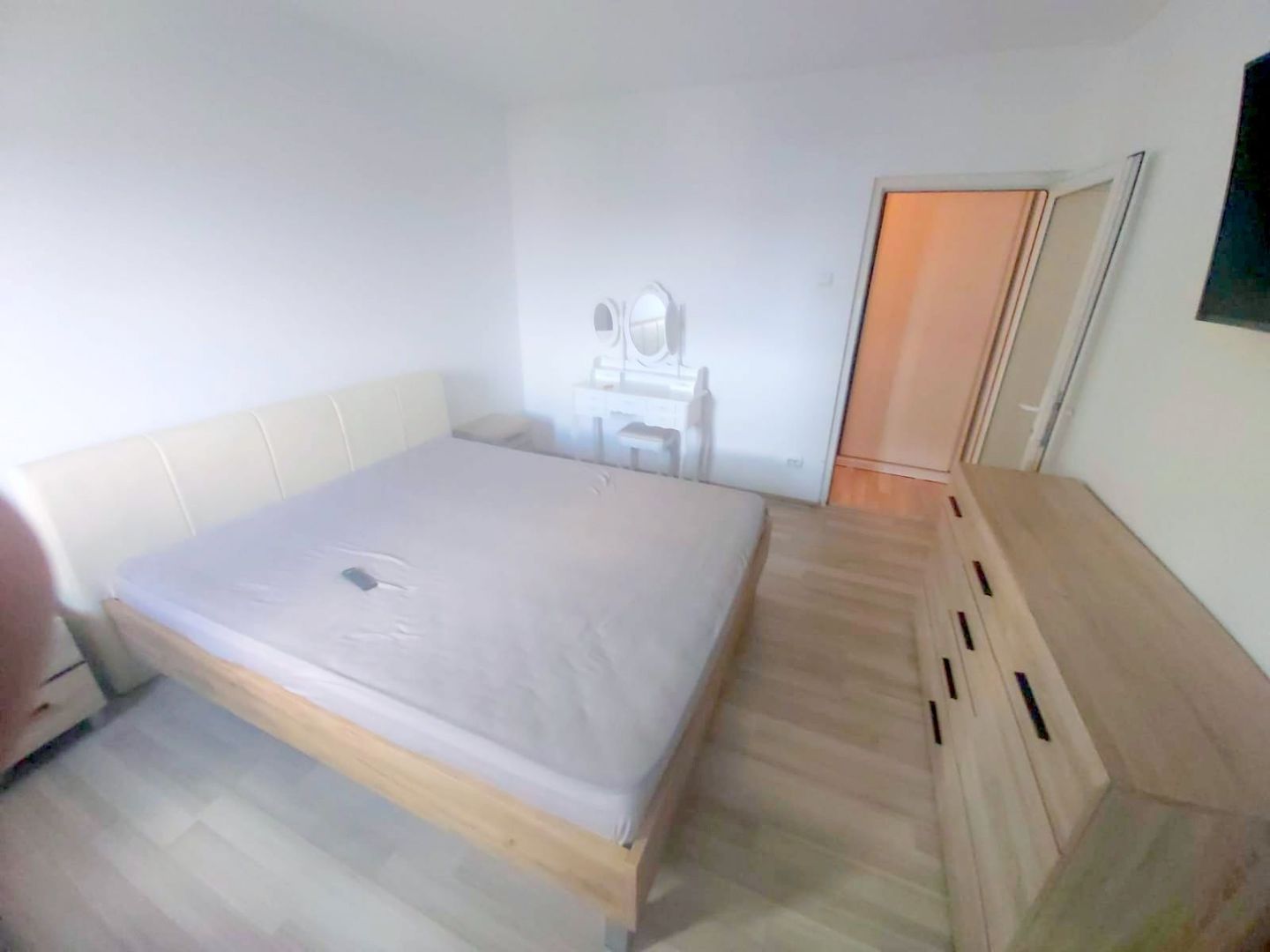 Apartament cu doua camere, decomandat - Bd. Unirii, scoala nr. 10 - Poză 10