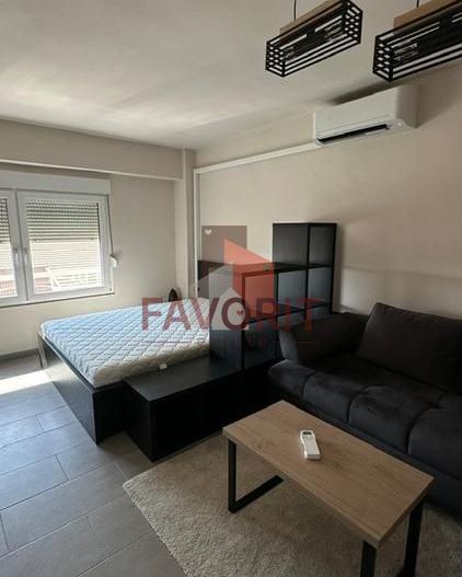 1 camera | Renovat lux | Centrala proprie | Lift | Zona excelenta | - Poză 2