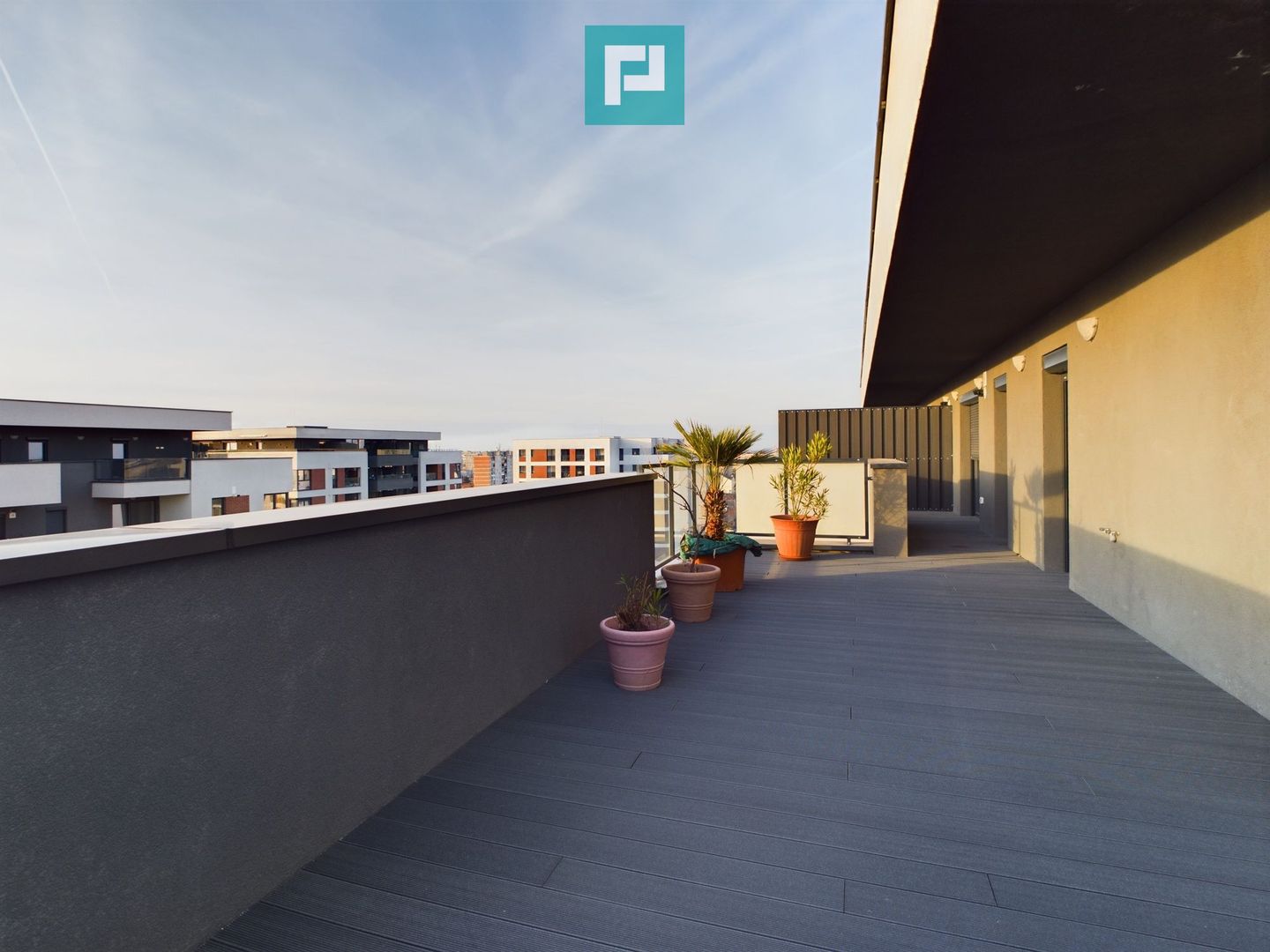 Penthouse deluxe cu terasă  în Adora Park - Poză 12