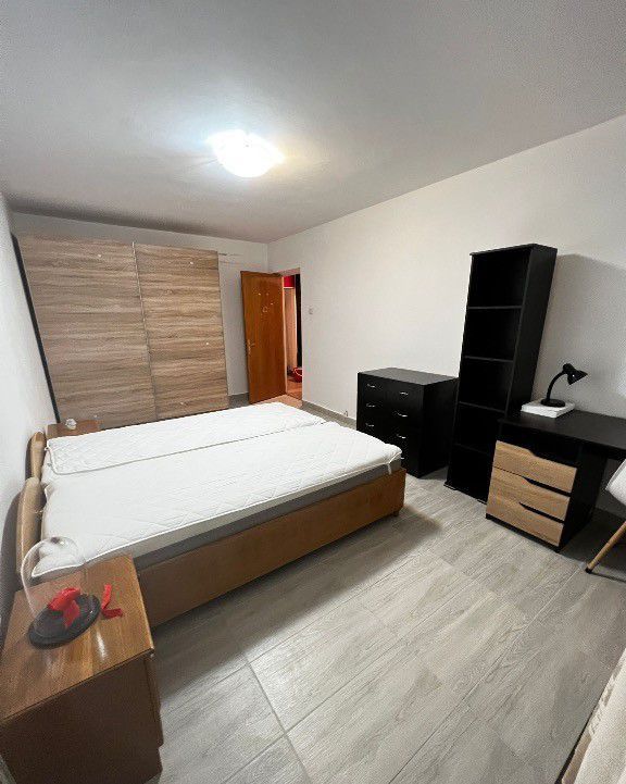 APARTAMENT 3 CAMERE CRANGASI - Poză 4