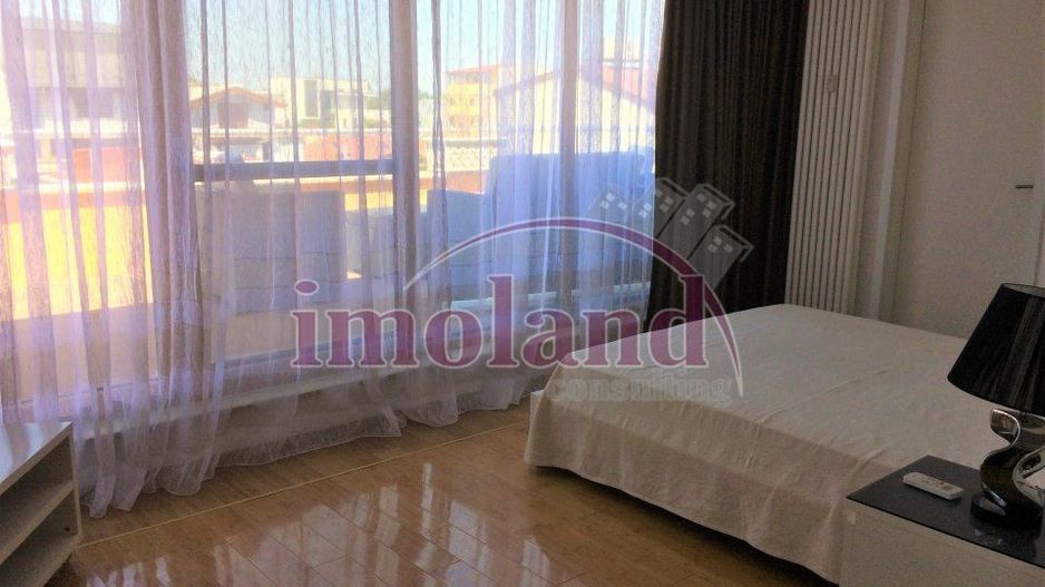 Inchiriere - apartament - 3 camere cu terasa - Aviatorilor - Poză 10