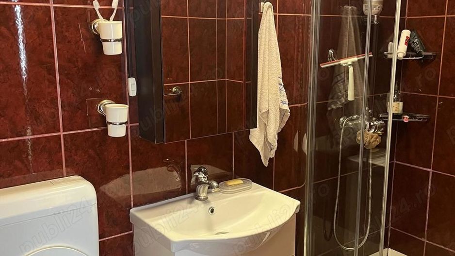 Vanzare Apartament 2 camere , etaj 3, centrală, mansardă și boxă - Cotroceni - Poză 4