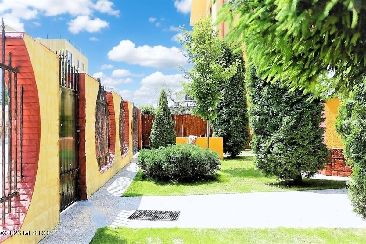 Mamaia Nord - Langa Mare, pensiune la cheie, 11 camere, 9 bai! - Poză 4