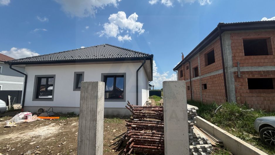 Casa premium pe un singur nivel 4 camere terasa pivnita Cristian - Poză 5
