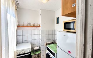 Garsoniera zona Sagului etaj 4 cu acoperis - Poză 3