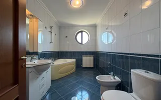 Vila 9 camere cu piscina si teren de 1.000 mp - Poză 28