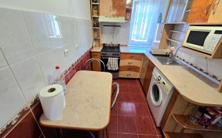 Apartament cu 2 Camere, Bloc cu Lift, Loc de Parcare, Zona Cetate - Poză 3