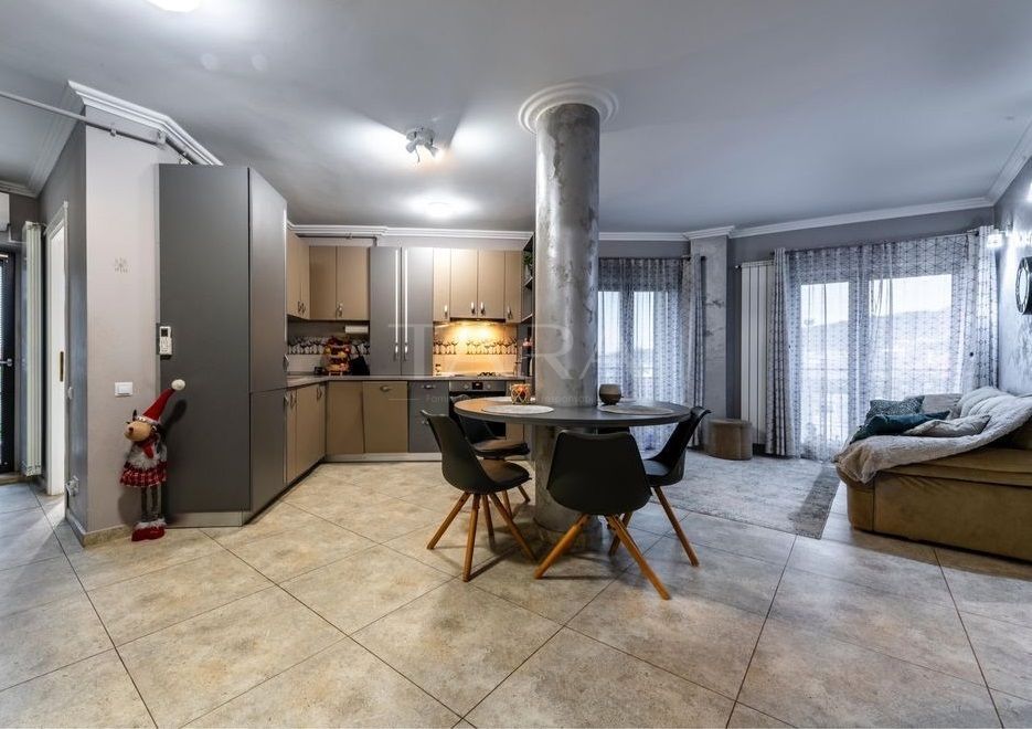 Apartament modern cu 3 camere - Poză 3