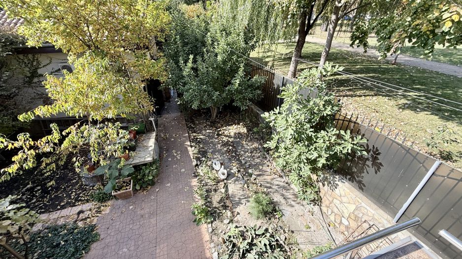 Casă practică, cu curte și parcare, în zona centrală - Parcul Carol - Poză 18