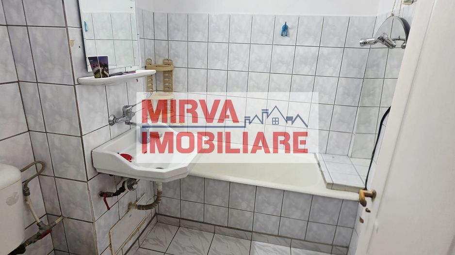 Apartament 2 camere, mobilat si utilat, zona 9 Mai - Poză 10