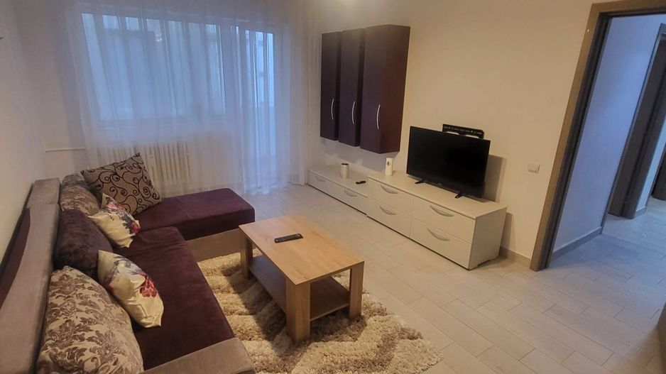 Apartament decomandat 2 camere, Tomis Nord – OMV, etaj 1, mobilat - Poză 1