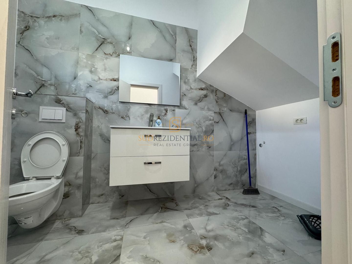 Vila Tip Duplex, mutare imediată, teren 209 mp, comision zero. - Poză 19