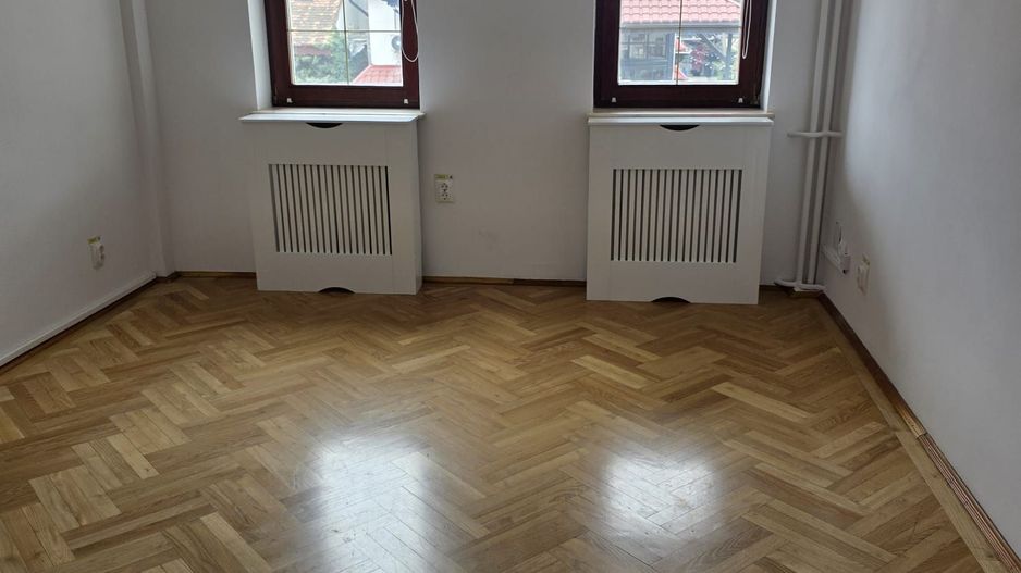 Vila de inchiriat - Poză 27