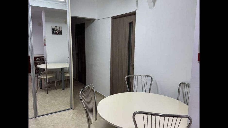 Închiriere Apartament cu 3 camere, parter, parcare, pet friendly, 8 min metrou - Poză 4